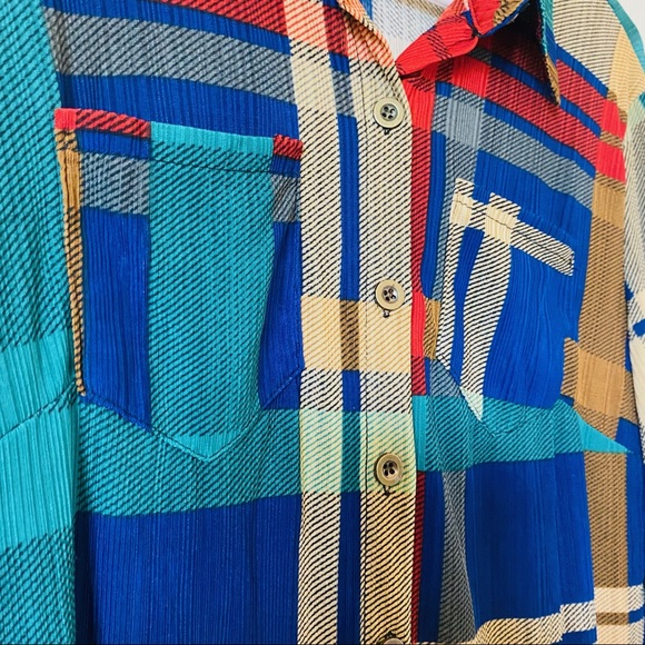 Plaid Button down Shirt - Picture 4 of 6